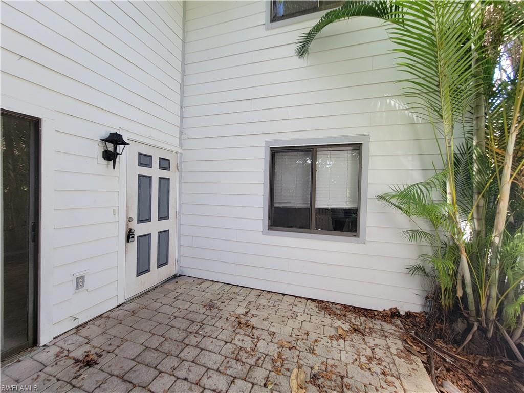 VILLAGE OF WHISKEY CREEK - Residential Lease