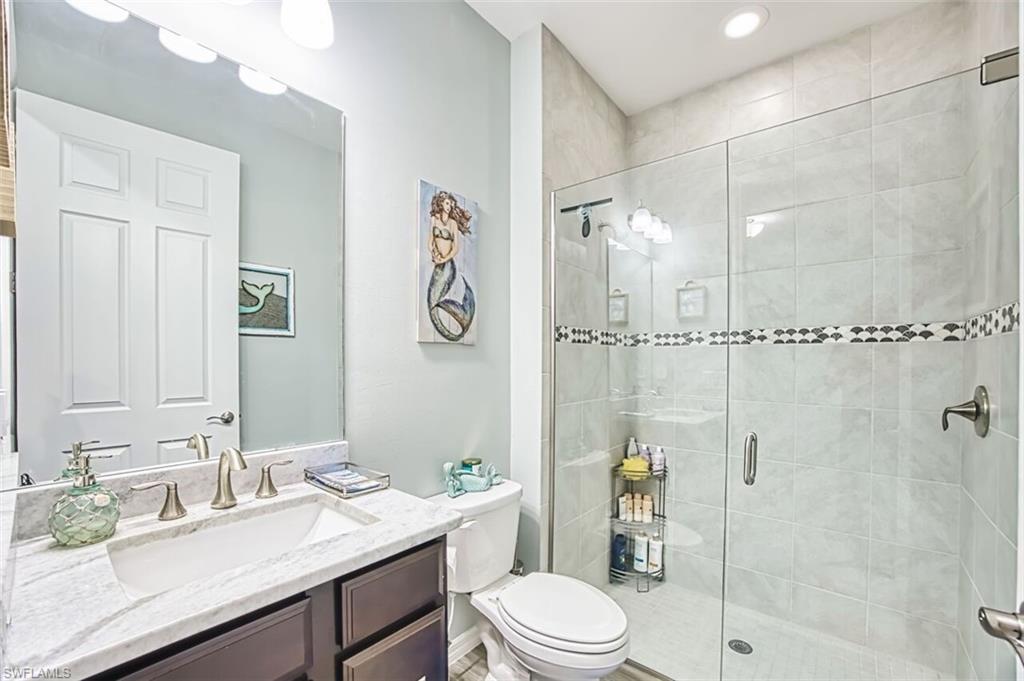 VENETIAN POINTE - Residential