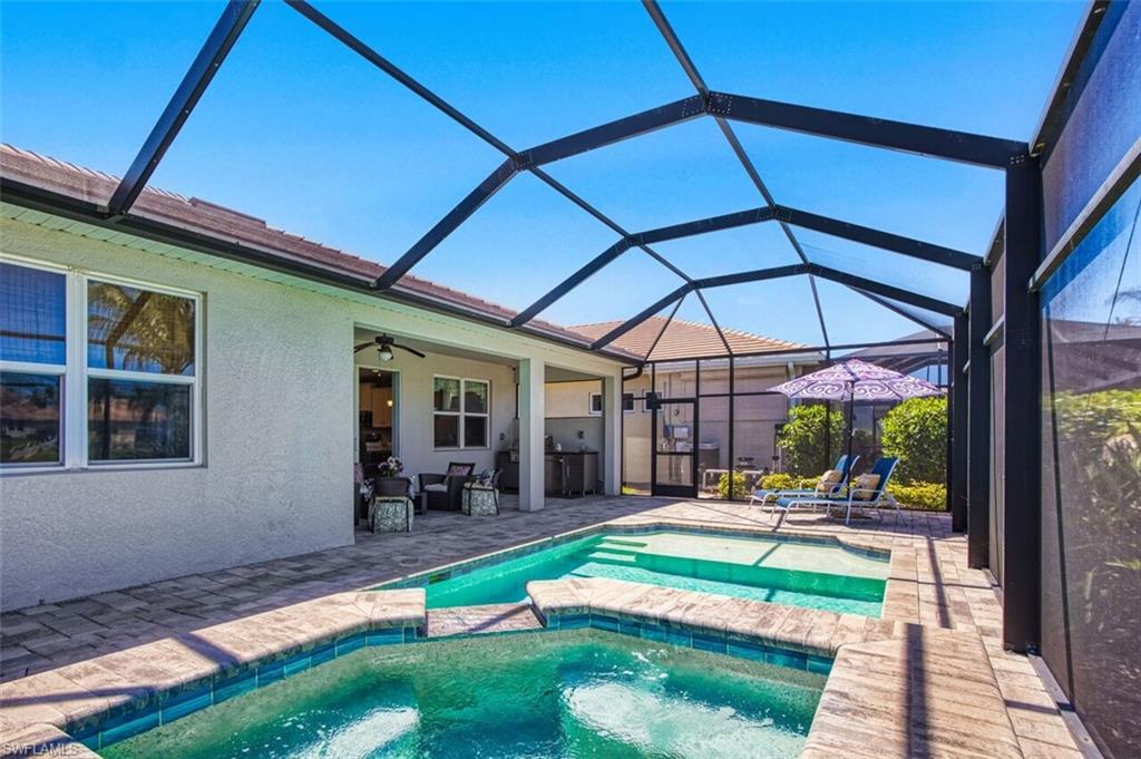 VENETIAN POINTE - Residential