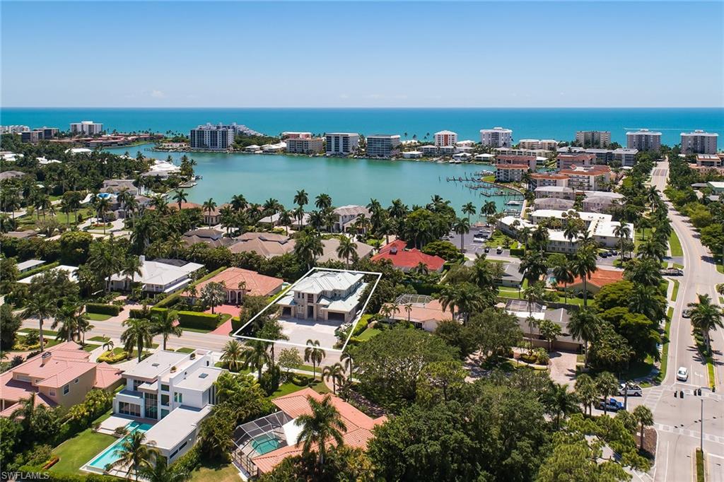 MOORINGS - Residential