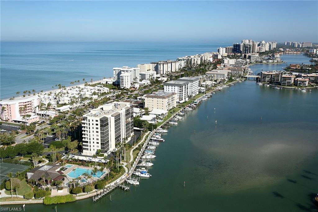 MOORINGS - Residential