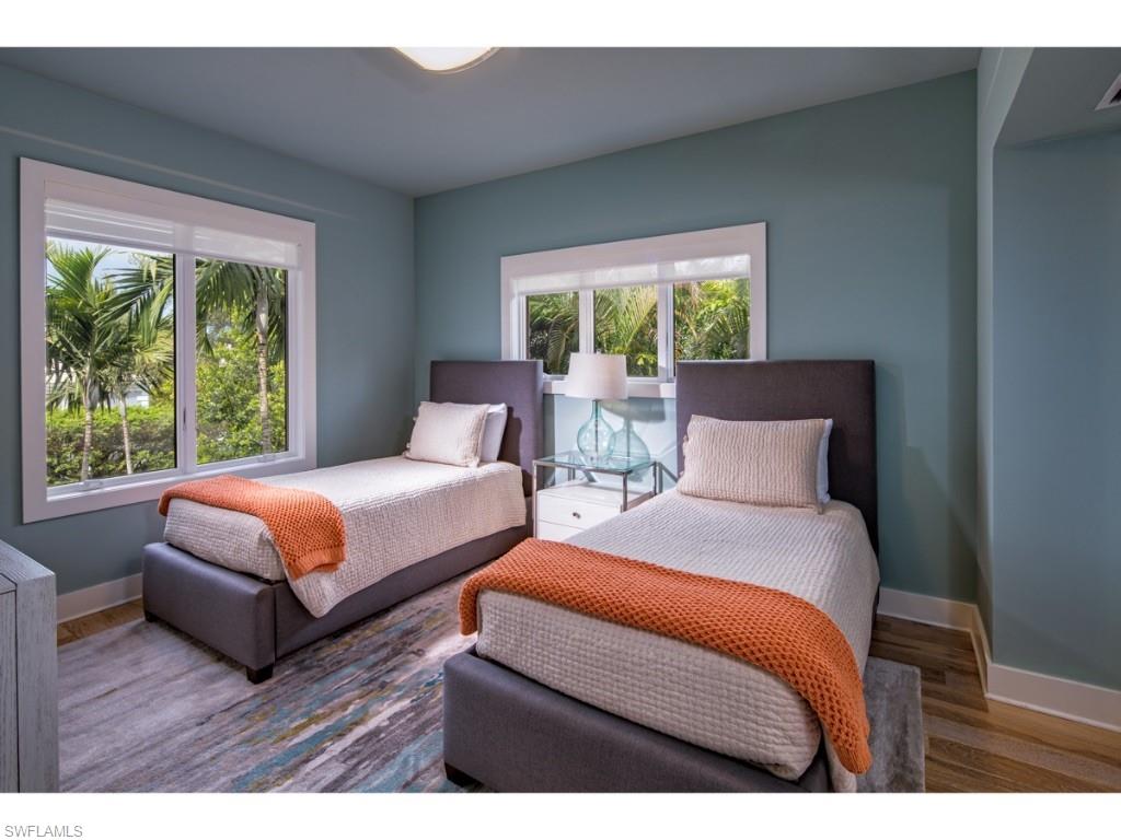 SANDY LANE - Residential