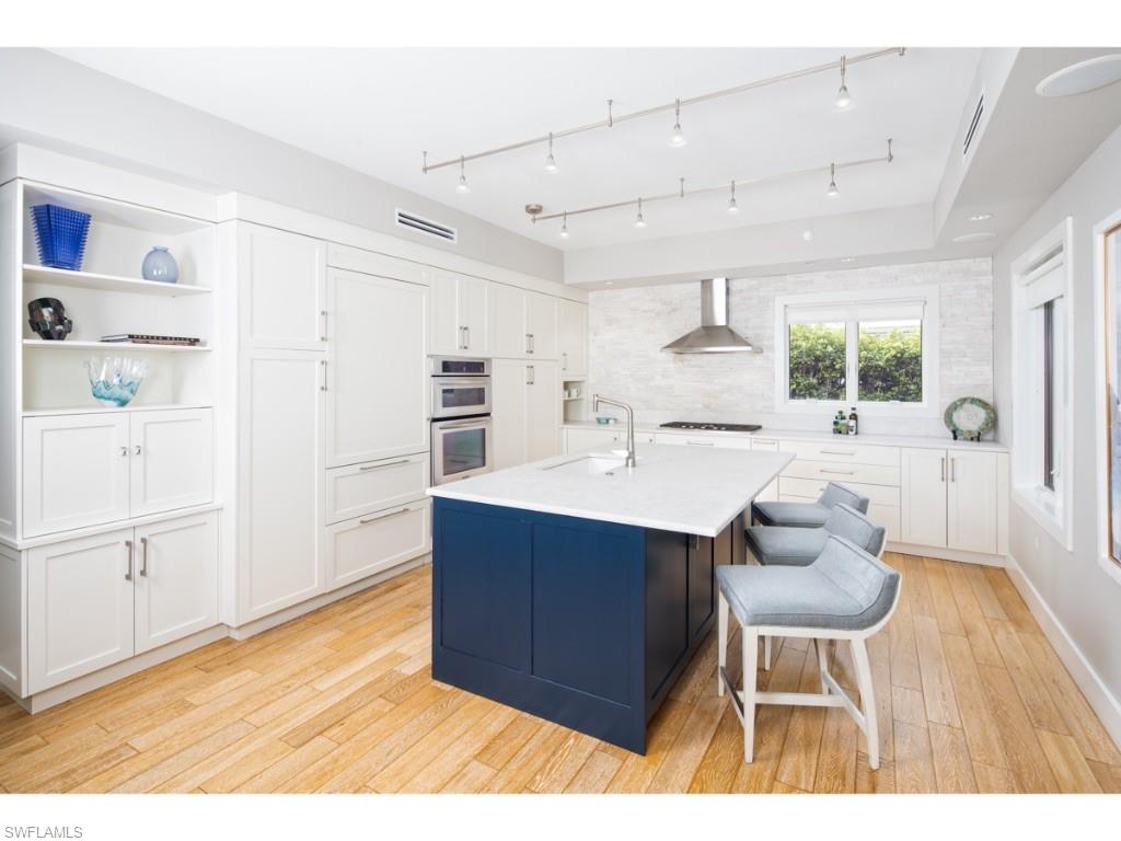 SANDY LANE - Residential