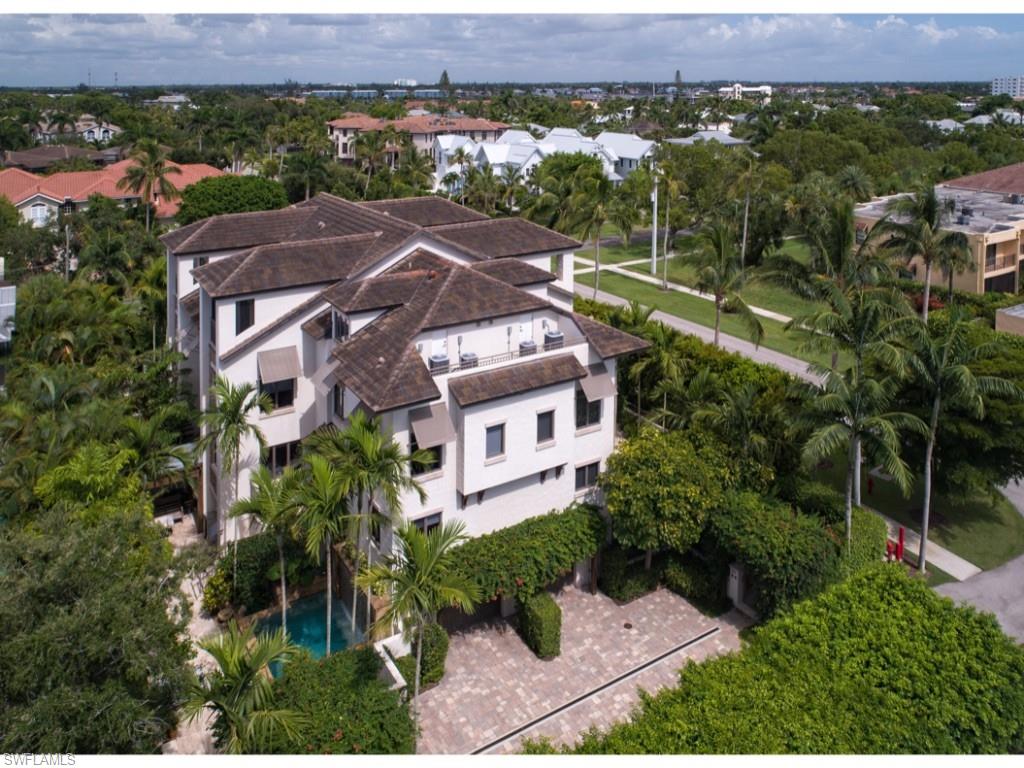 SANDY LANE - Residential