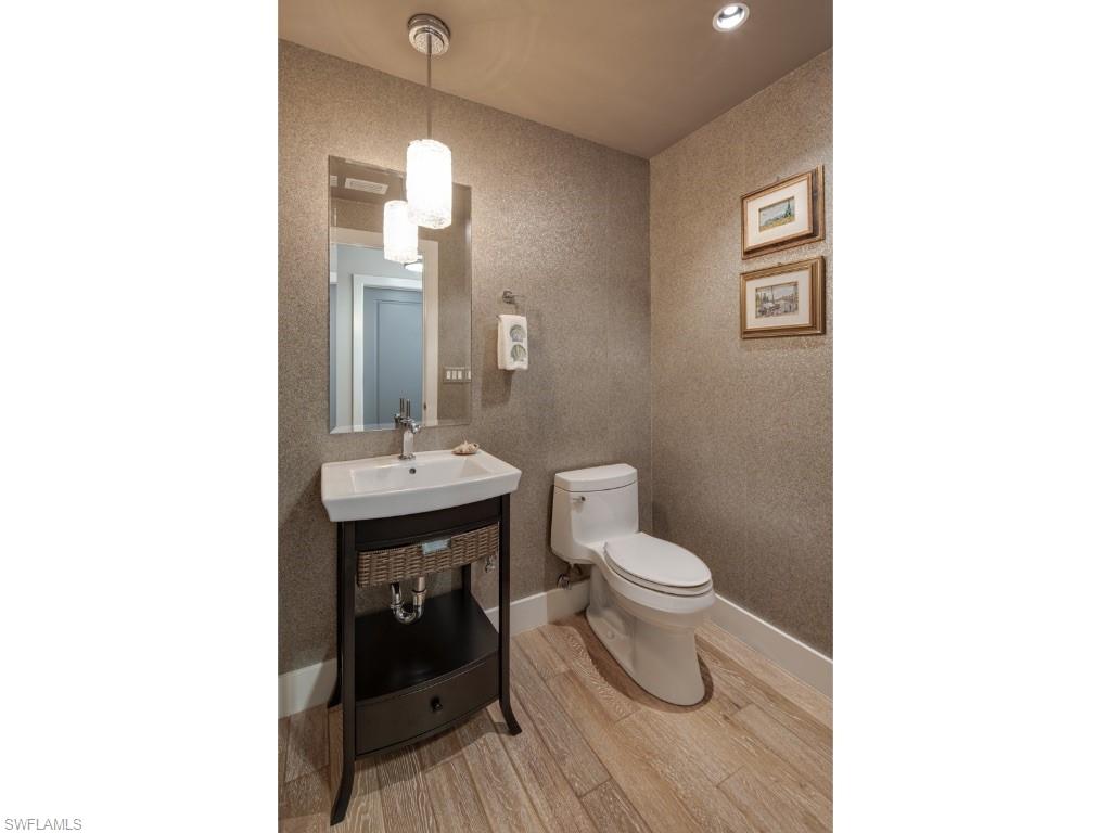 SANDY LANE - Residential