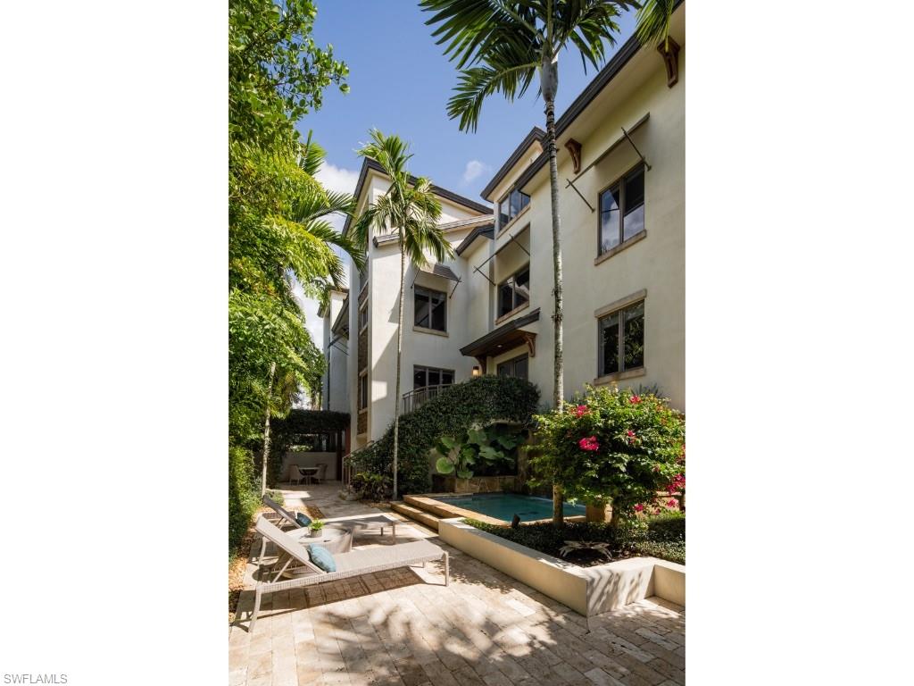 SANDY LANE - Residential