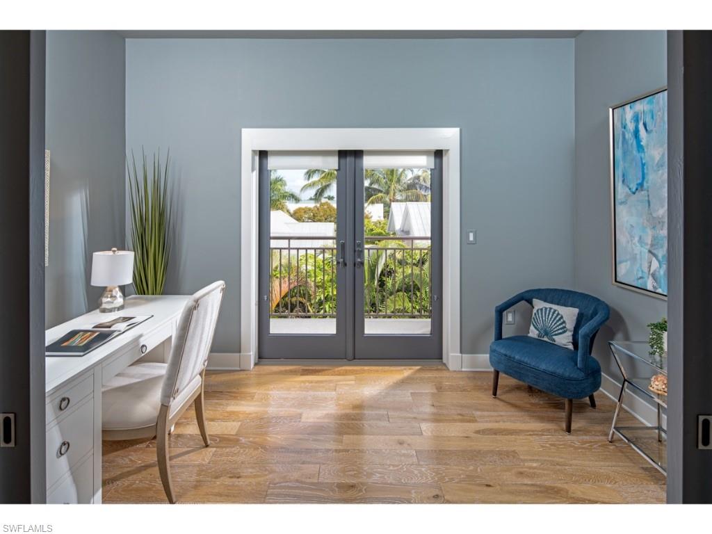 SANDY LANE - Residential