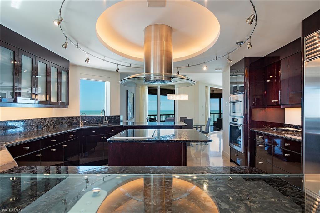 BILTMORE AT BAY COLONY - Residential