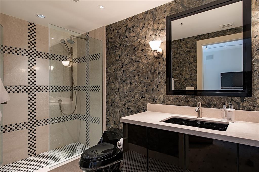 BILTMORE AT BAY COLONY - Residential