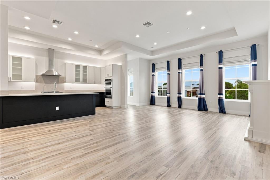 3967 Skyway DR