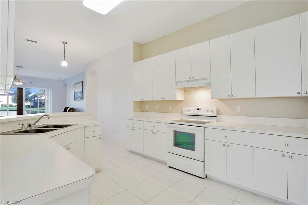 CORAL LAKES - Residential