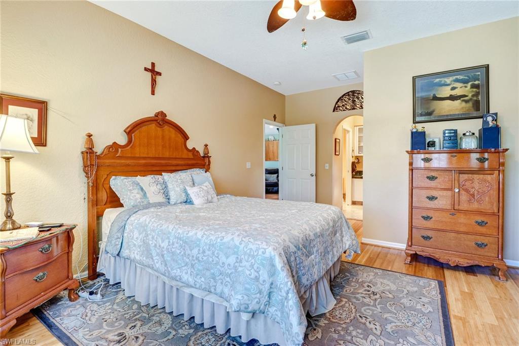 MAPLEWOOD - Residential