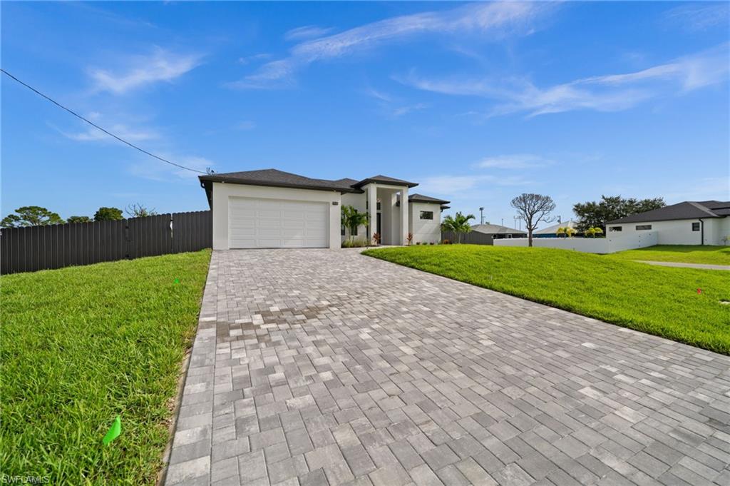 CAPE CORAL - Residential