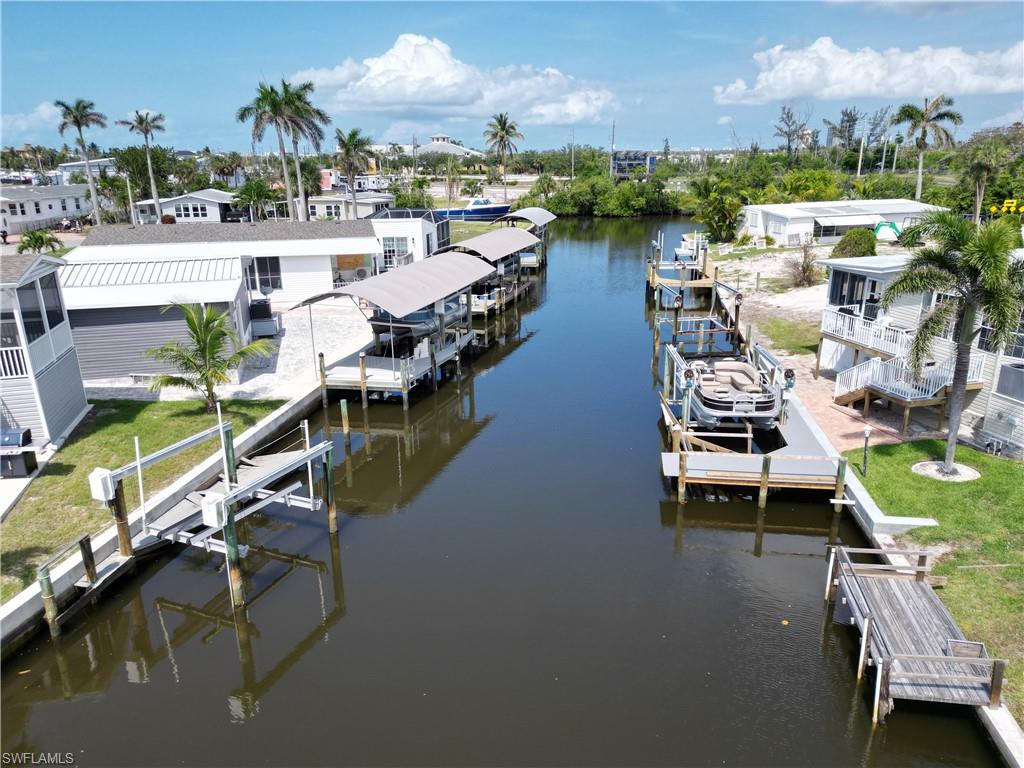 BAYSIDE ESTATES - Land