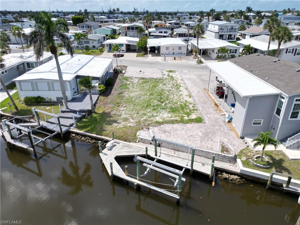 11370 Bougainvillea LN