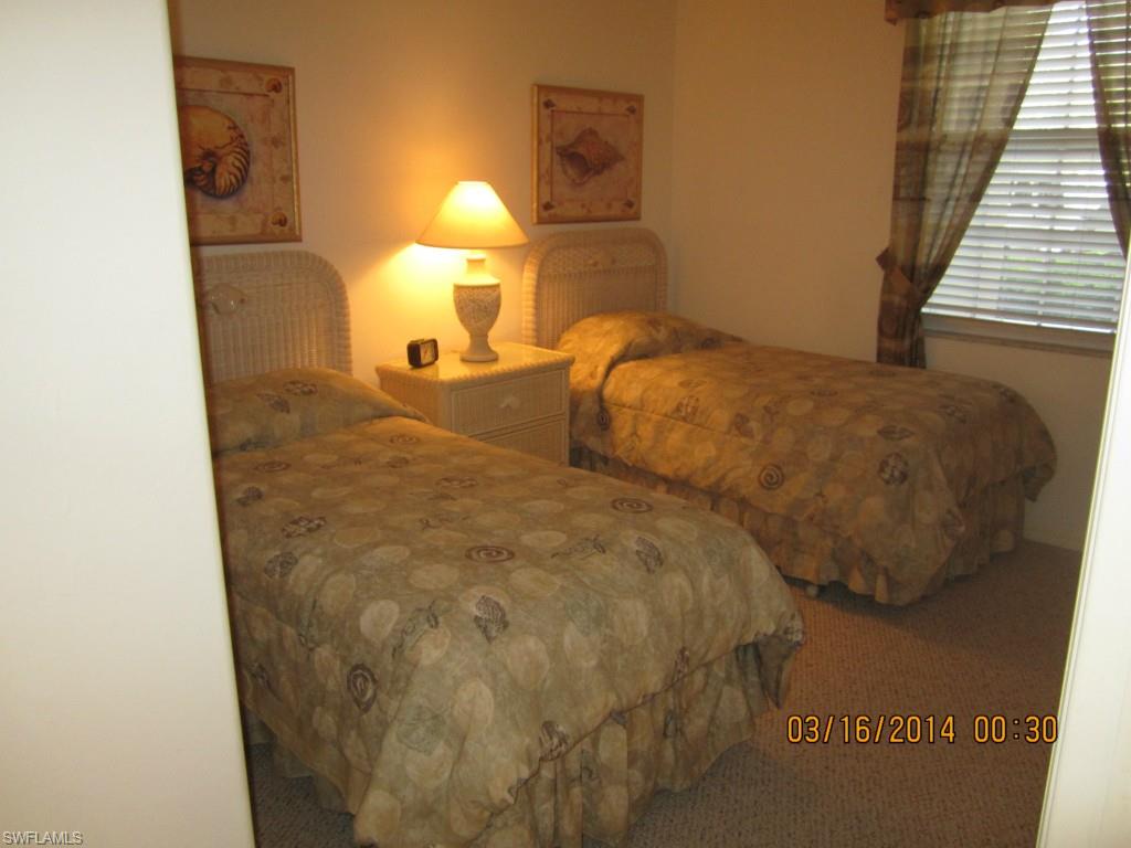 CLUBHOUSE VILLAS - Residential