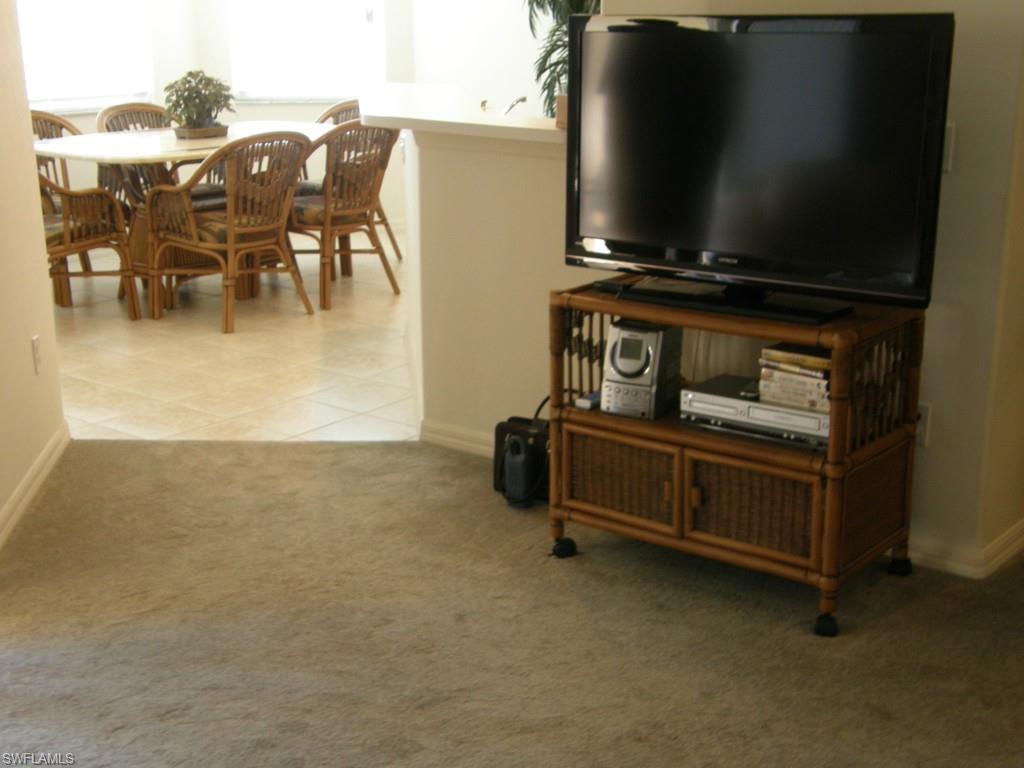 CLUBHOUSE VILLAS - Residential