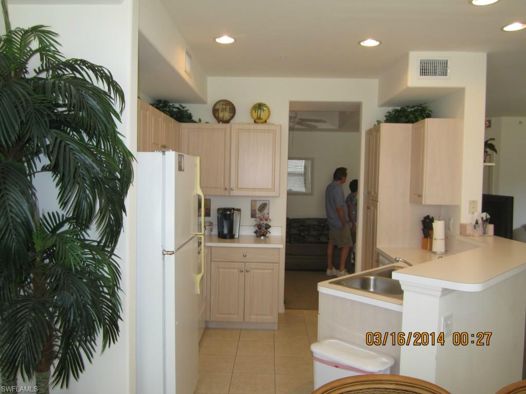 CLUBHOUSE VILLAS - Residential