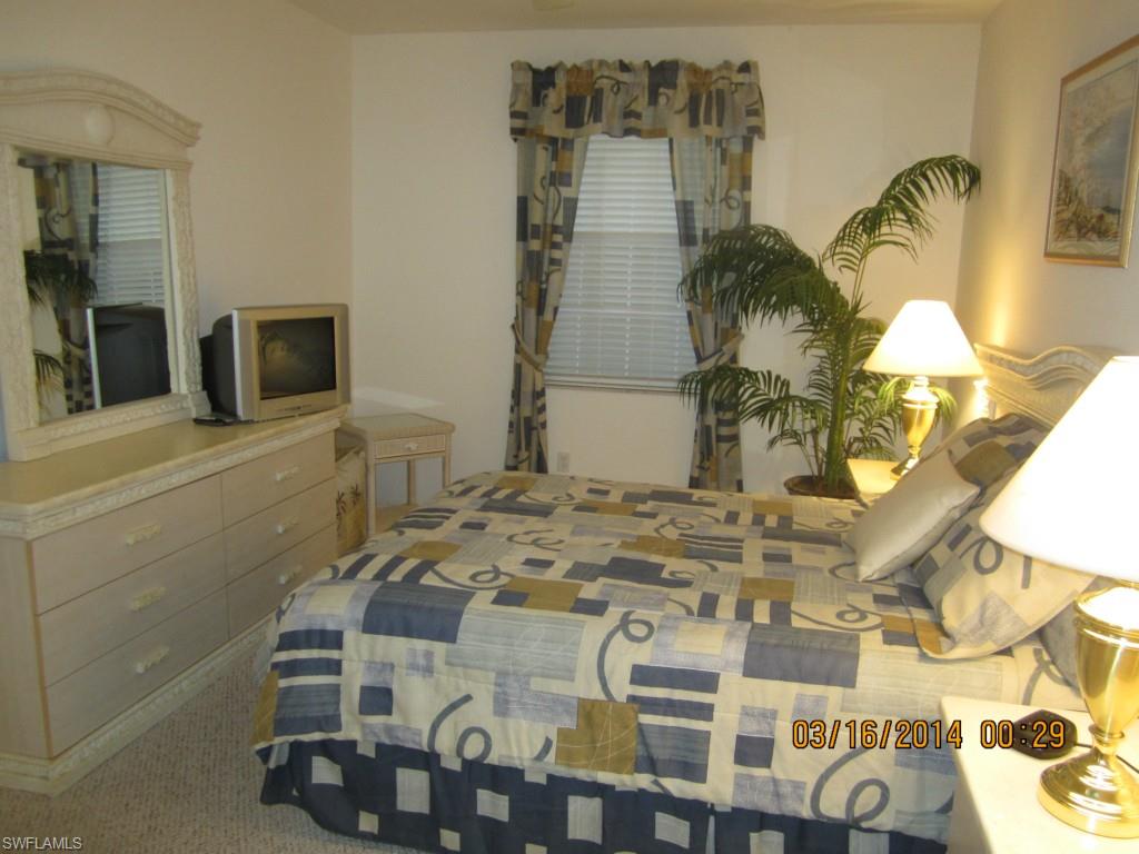 CLUBHOUSE VILLAS - Residential