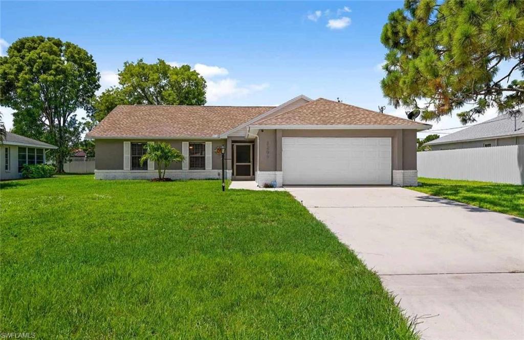 CAPE CORAL - Residential Lease