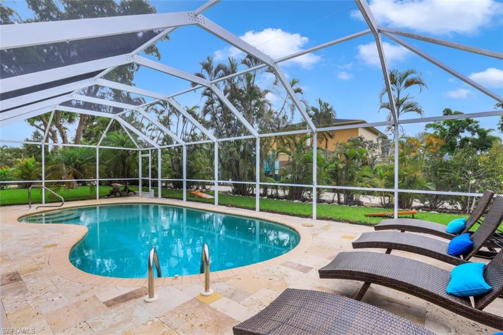 MARCO BEACH - Residential