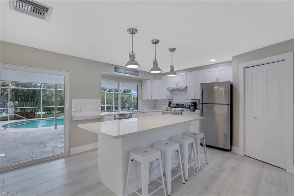 MARCO BEACH - Residential