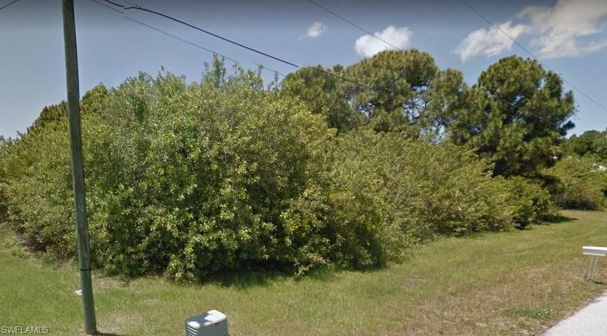 Rotonda West is a Deed Restricted Community designed as a Vibrant Florida Destination with much history.  Located on the southwest coast of Florida, Rotonda West is a lovely, established community in the picturesque area known as Cape Haze. Our community is the perfect size to make new friends, get involved in many activities, and enjoy a wide variety of outdoor recreation. Residents chose our tranquil neighborhoods for their new homes, moving here from virtually every state in the union and internationally. Twenty-six miles of canals, plus ponds and lakes that are abundant with fish and wildlife, are community attractions, as well as several sandy beaches nearby. Boating is popular in Lemon Bay and around Boca Grande. The nearby Gulf of Mexico offers some of the best fishing in the world.
Many recreational activities are available such as golfing, boating, fishing, tennis, hiking and more, this would make the perfect location to build that dream home.  This lot and the lot next door are both available for sale making this a great size lot to build that dream home.