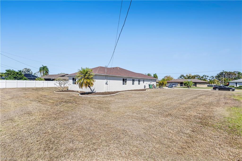 CAPE CORAL - Residential