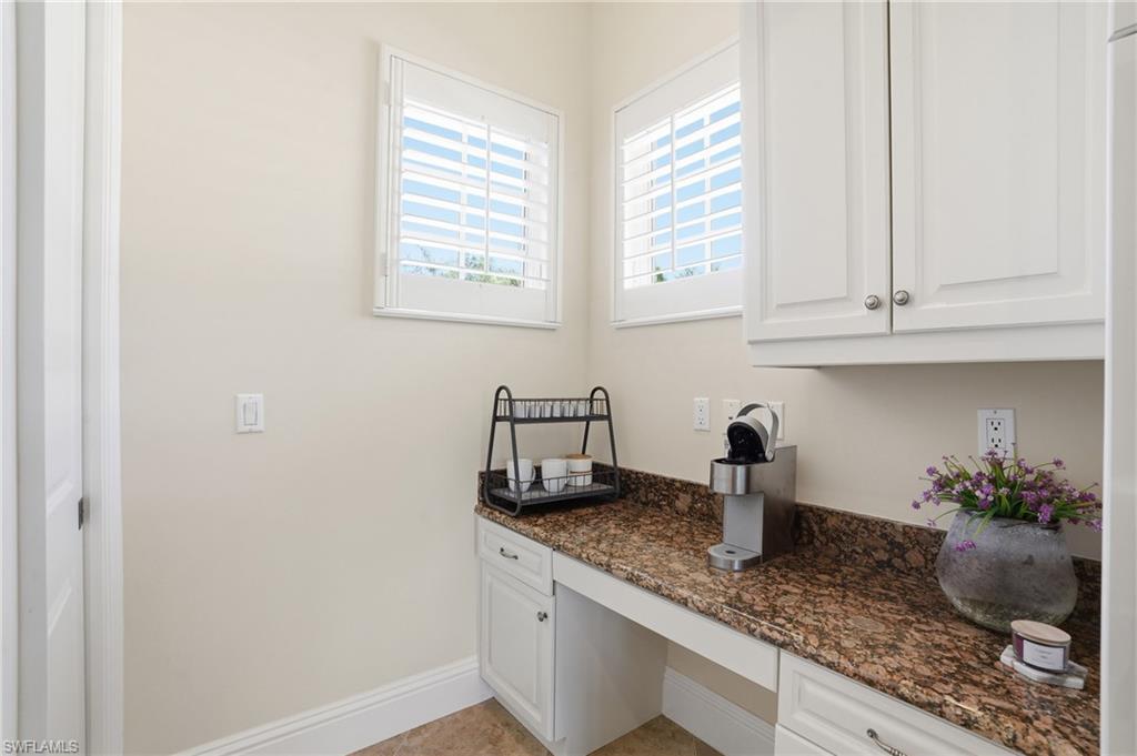 MONTEBELLO - Residential