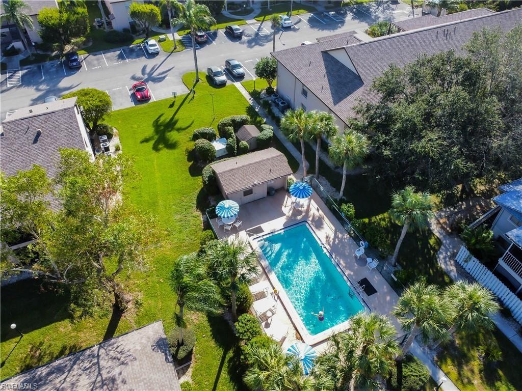 FOXMOOR VILLAGE CONDO - Residential