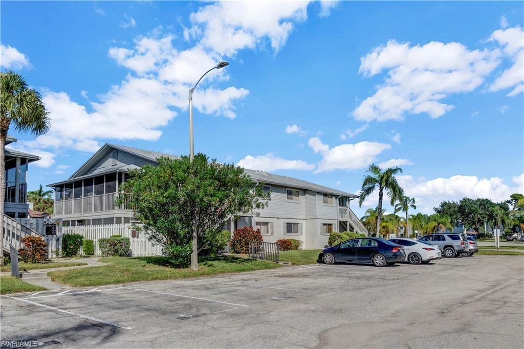 FOXMOOR VILLAGE CONDO - Residential