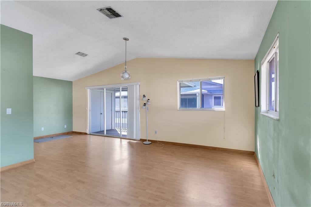 FOXMOOR VILLAGE CONDO - Residential