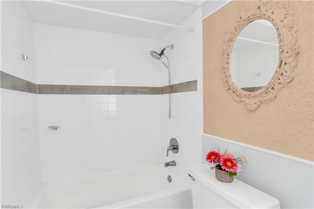 FOXMOOR VILLAGE CONDO - Residential