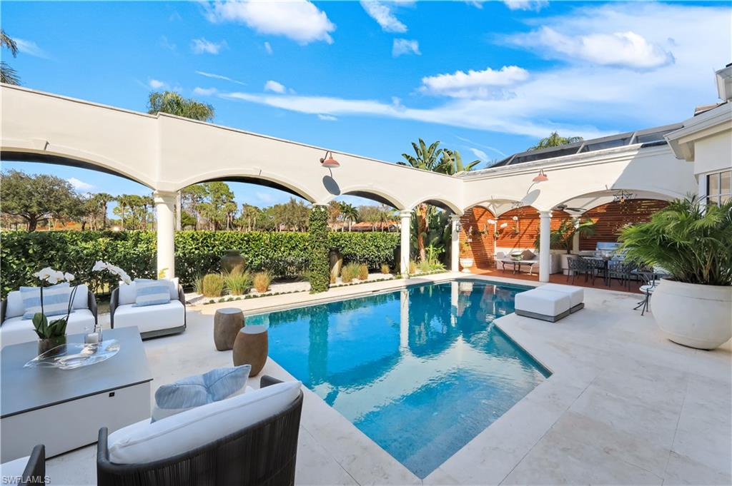 MAHOGANY BEND - Residential