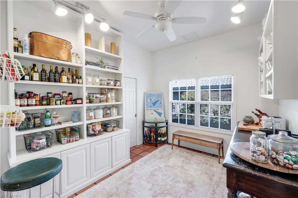 MAHOGANY BEND - Residential