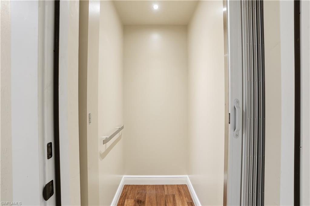 BONITA BEACH - Residential