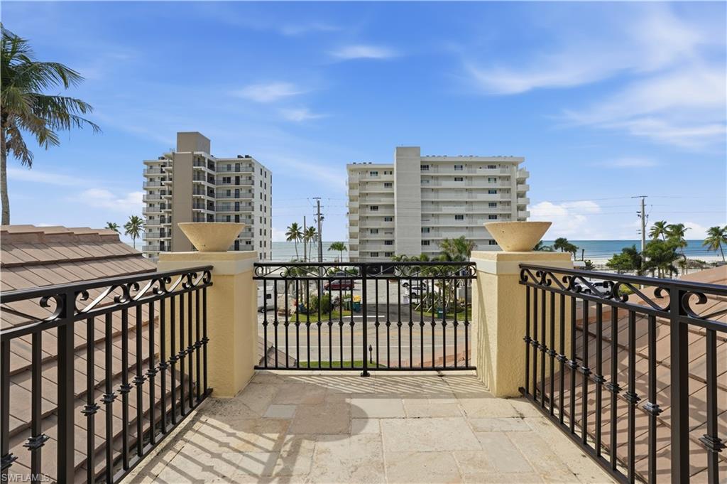 BONITA BEACH - Residential