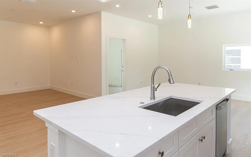 ACREAGE HEADER - Residential Lease