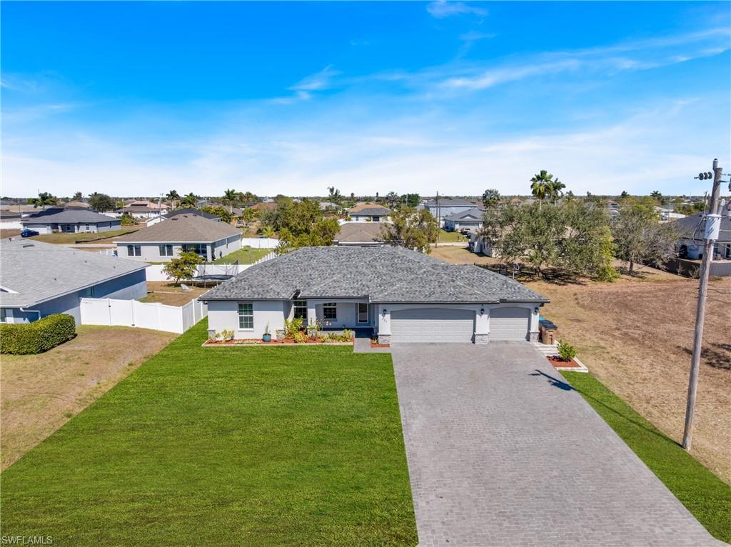 CAPE CORAL - Residential