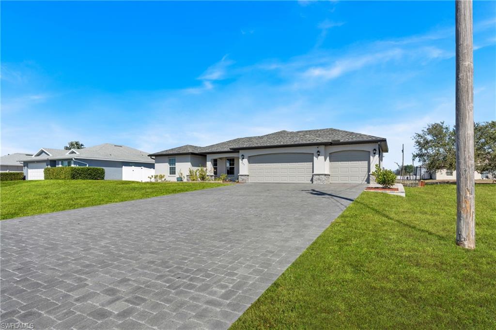 CAPE CORAL - Residential