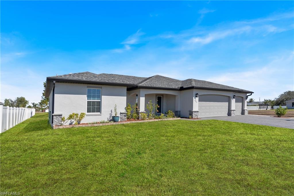 CAPE CORAL - Residential