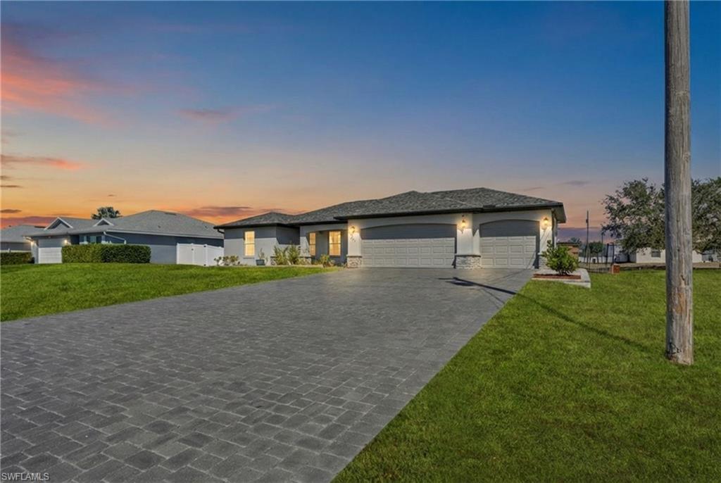 CAPE CORAL - Residential