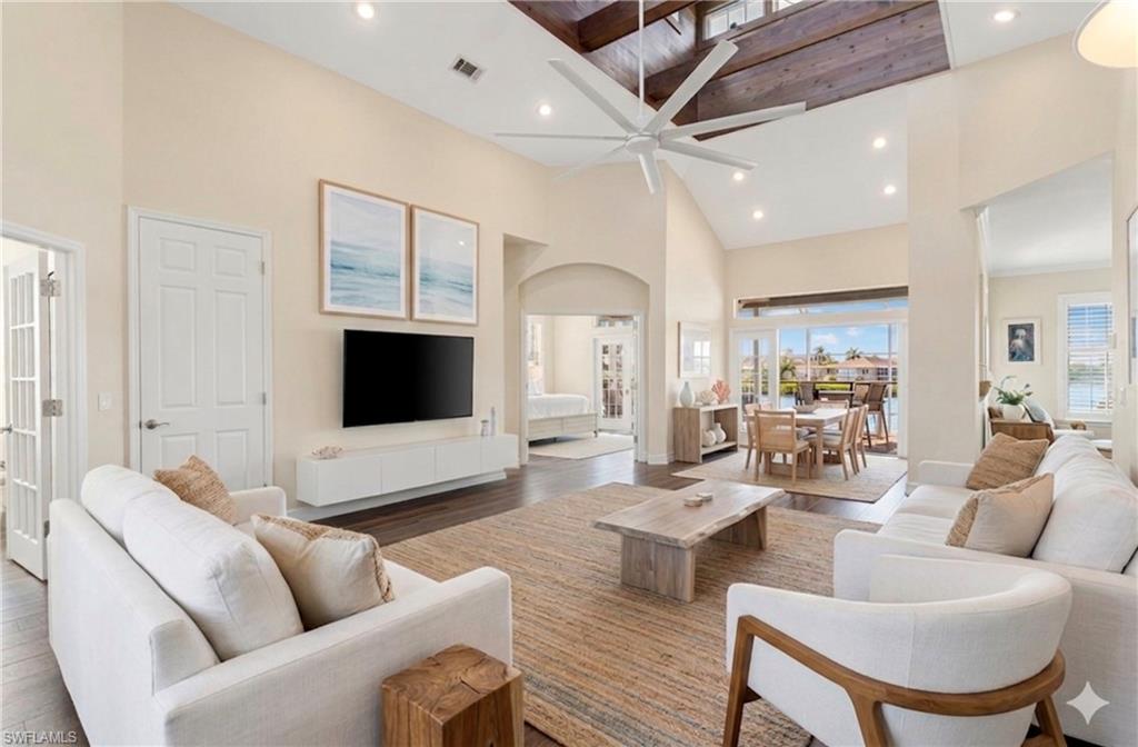 ISLES OF CAPRI - Residential