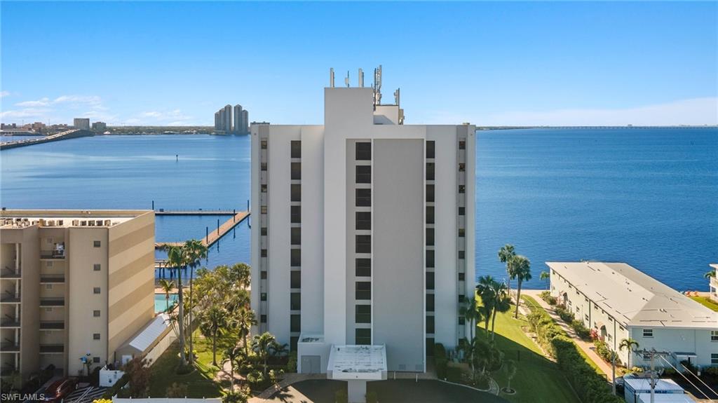 SUNSET NORTH CONDO - Residential