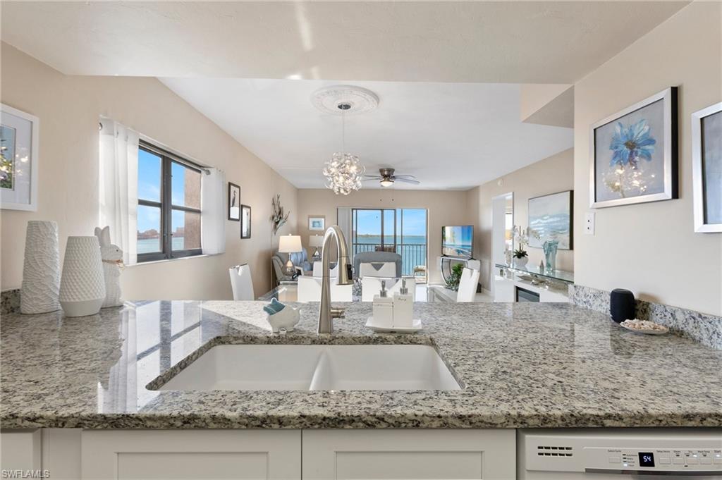 SUNSET NORTH CONDO - Residential