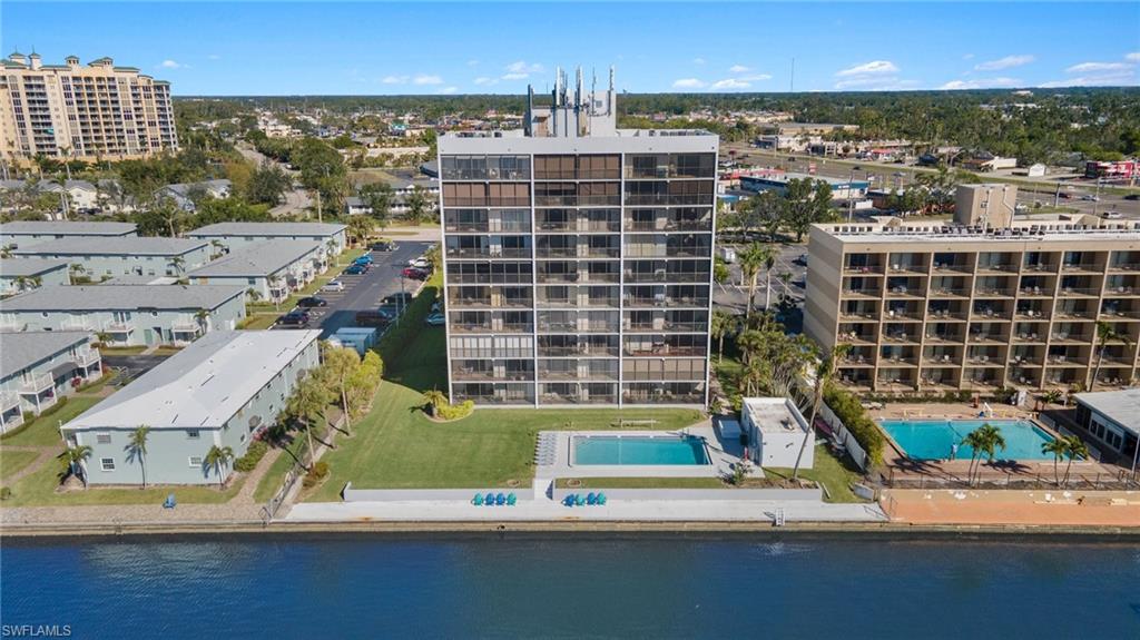 SUNSET NORTH CONDO - Residential