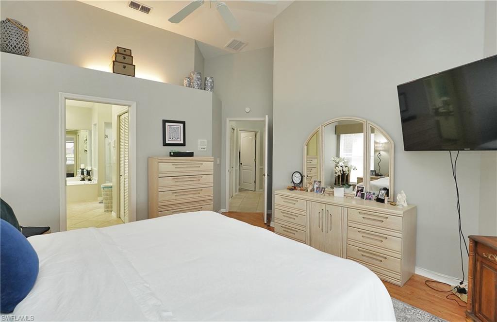 OLDE HICKORY GOLF & COUNTRY CLUB - Residential