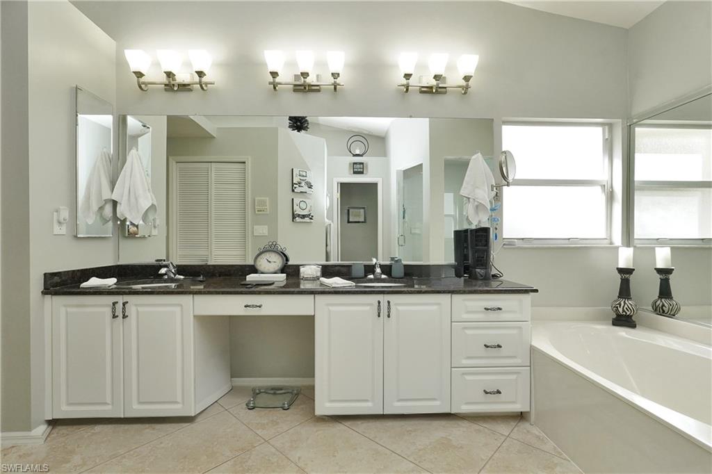 OLDE HICKORY GOLF & COUNTRY CLUB - Residential