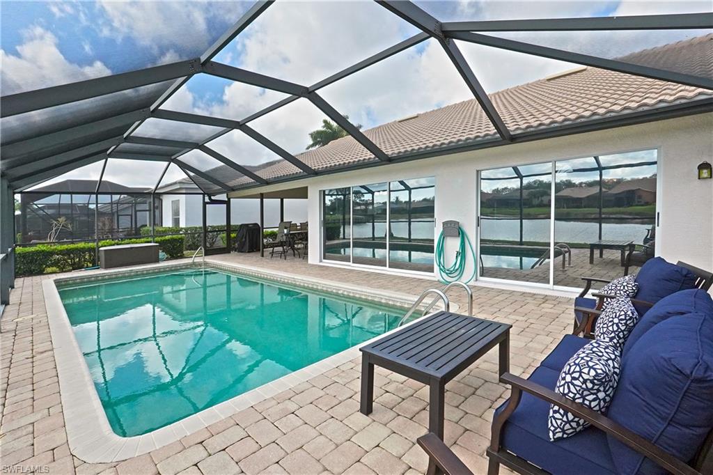 OLDE HICKORY GOLF & COUNTRY CLUB - Residential