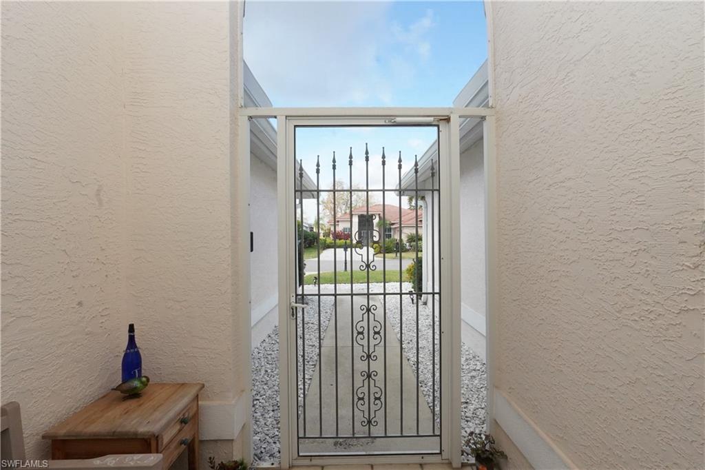 OLDE HICKORY GOLF & COUNTRY CLUB - Residential